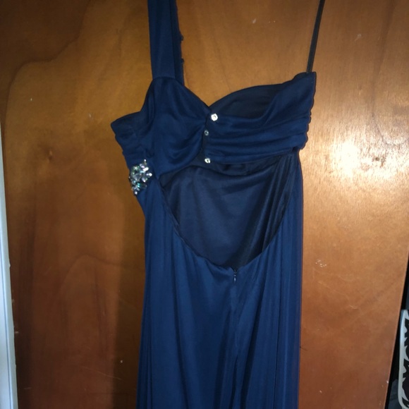 Homecoming/cocktail dress. - Picture 3 of 3